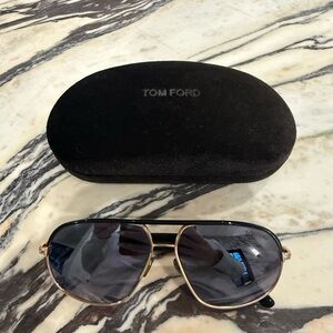 TOM FORD MAXWELL FT1019